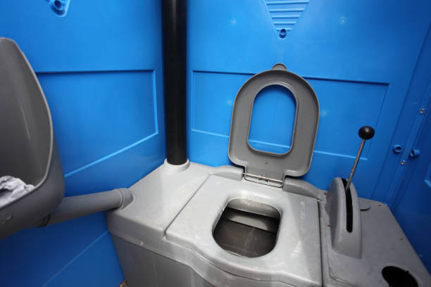 Porta potty delivery and setup in Bloomer, WI